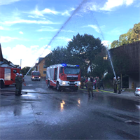 Empfang+des+neuen+Feuerwehrfahrzeuges+RLFA2000+%5b001%5d